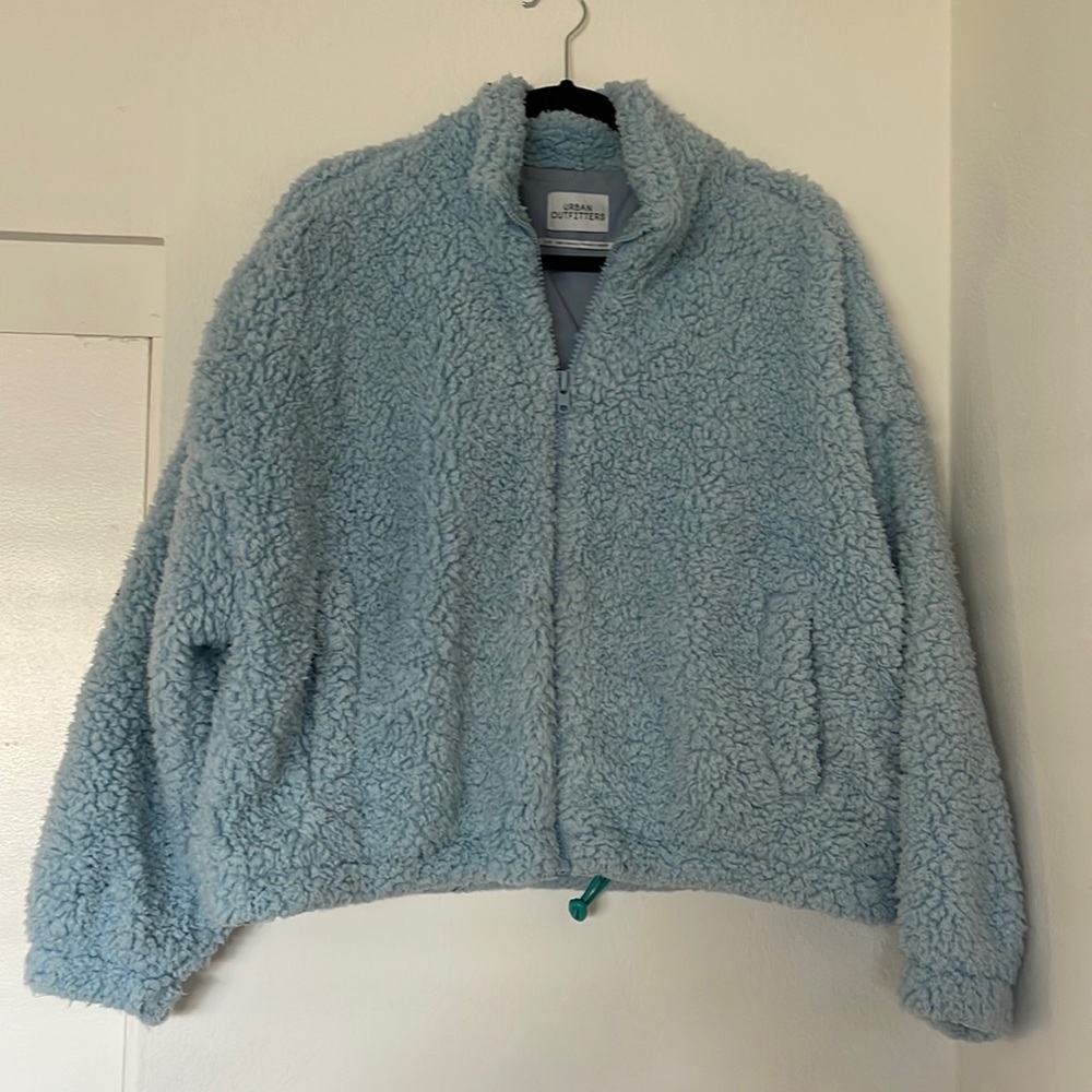 URBAN OUTFITTERS FLEECE